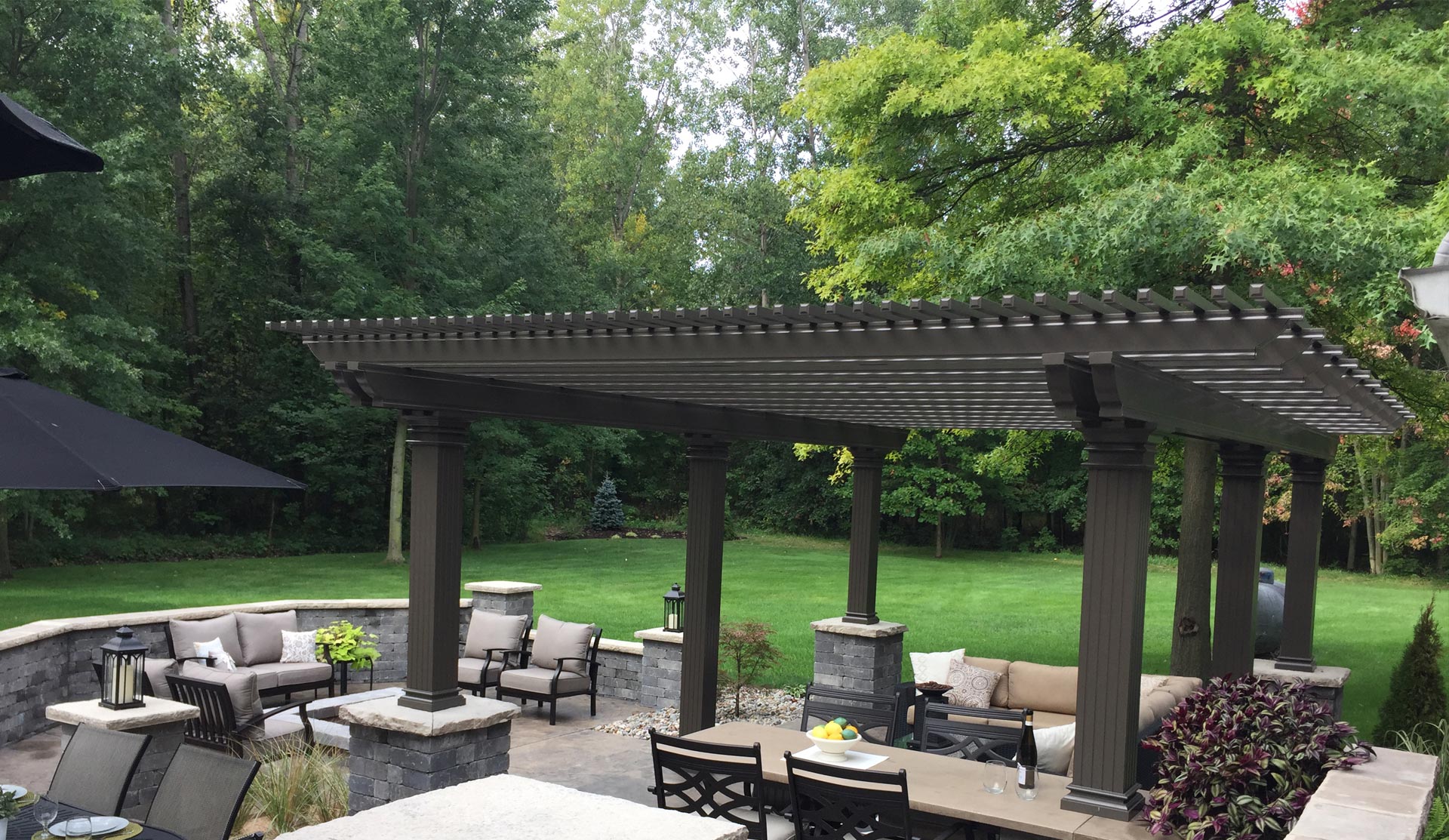 aluminum pergola
